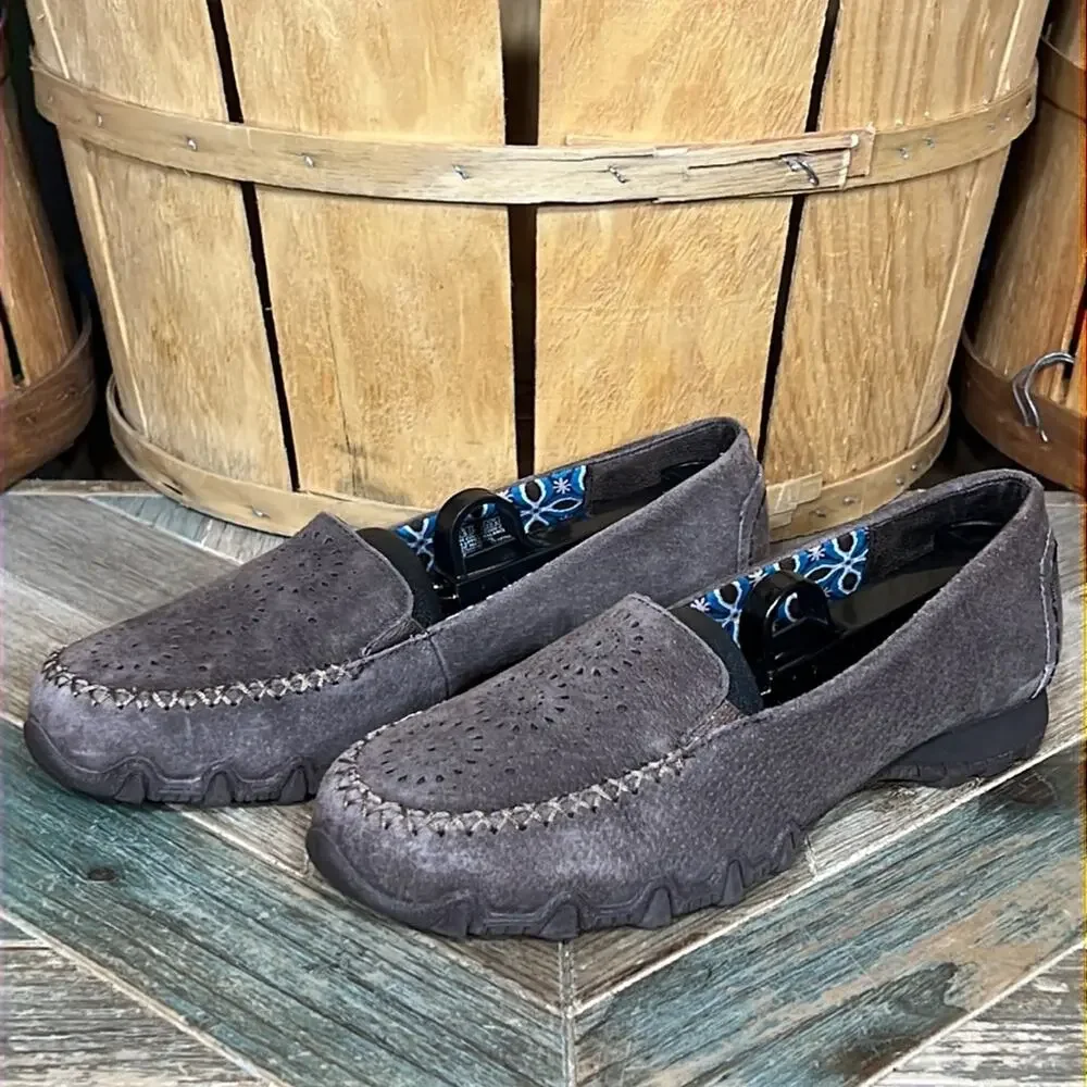 Skechers Relaxed Fit Bikers Expressway Brown Suede Slip-On Shoes Womens Size 6.5